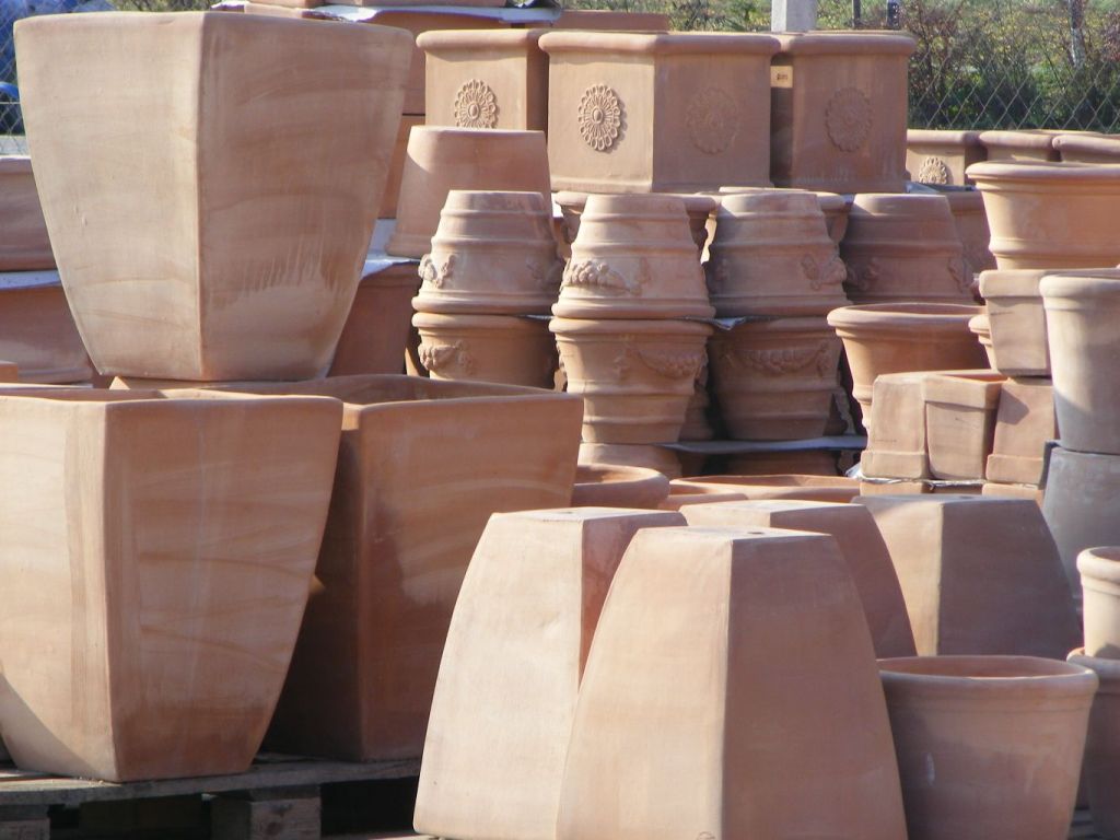 Pots, planting containers